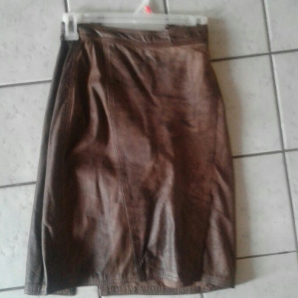 Leather skirt